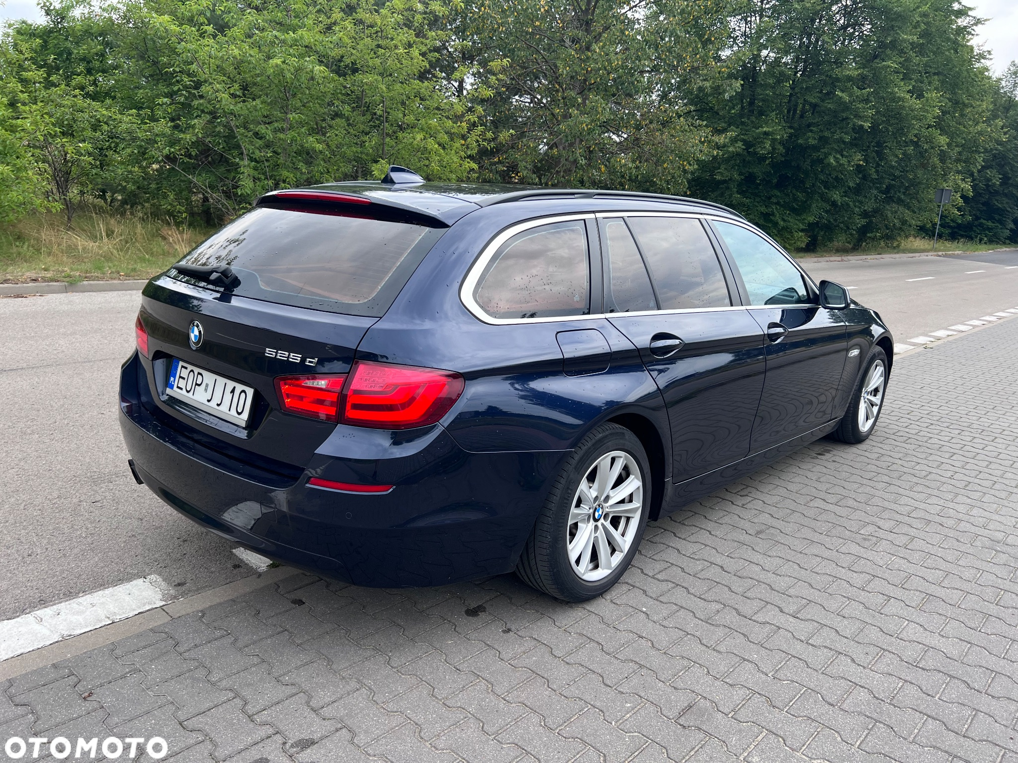 BMW Seria 5 525d Touring - 6