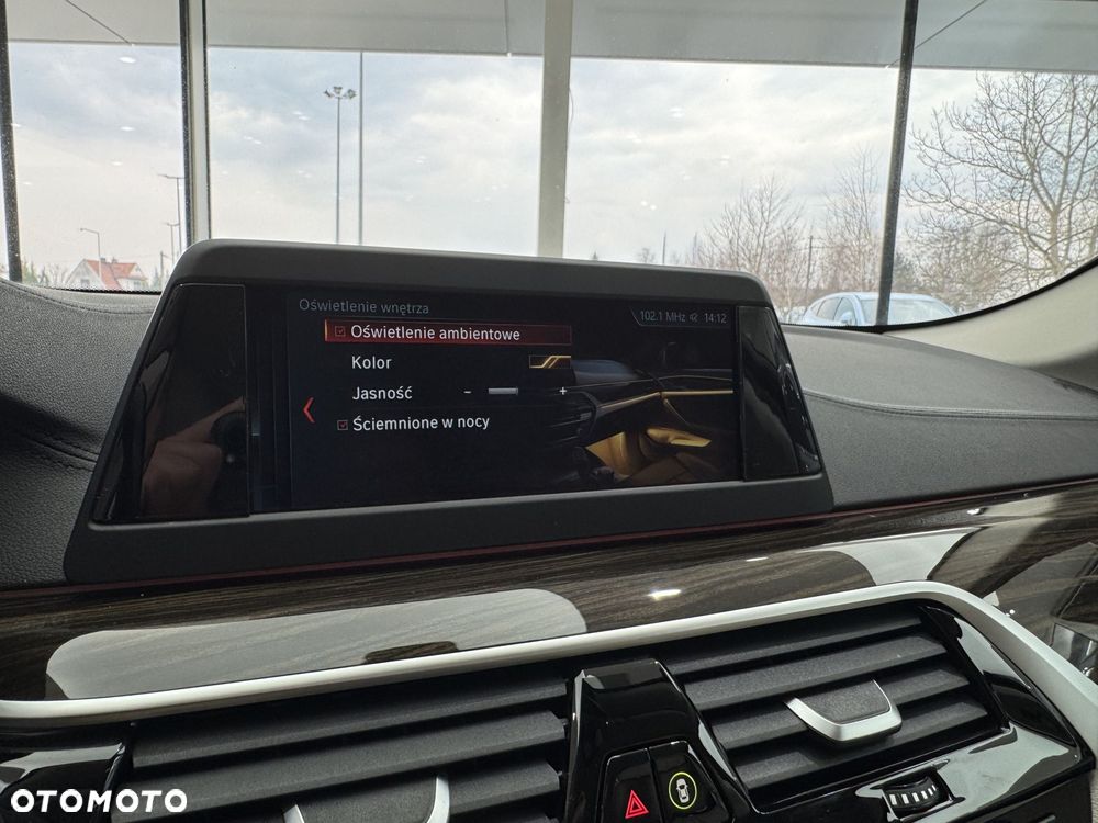 BMW Seria 5 - 32