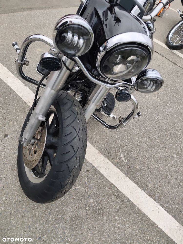 Harley-Davidson Touring Road King - 26
