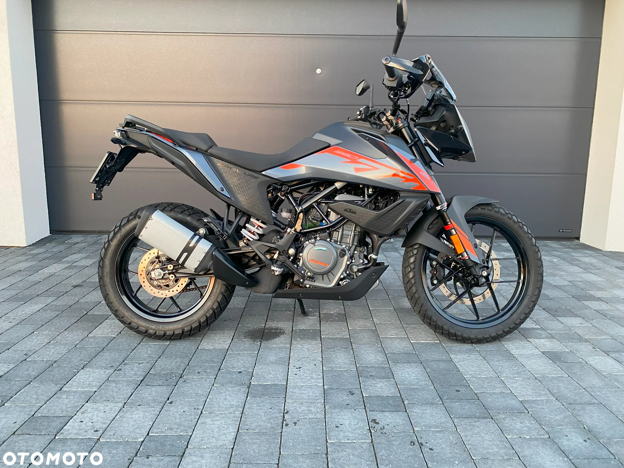 KTM Adventure - 2