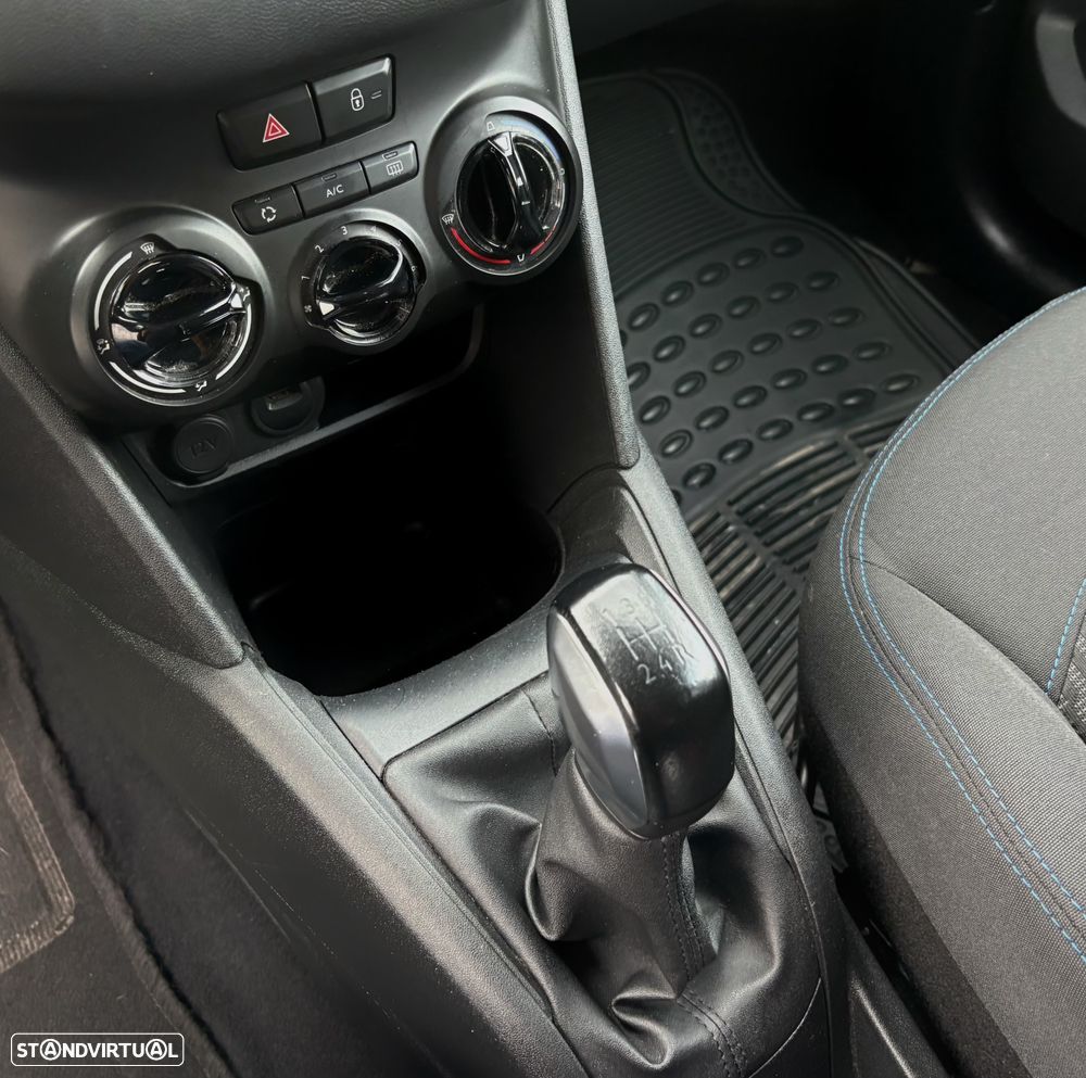 Peugeot 208 1.2 PureTech Signature - 21