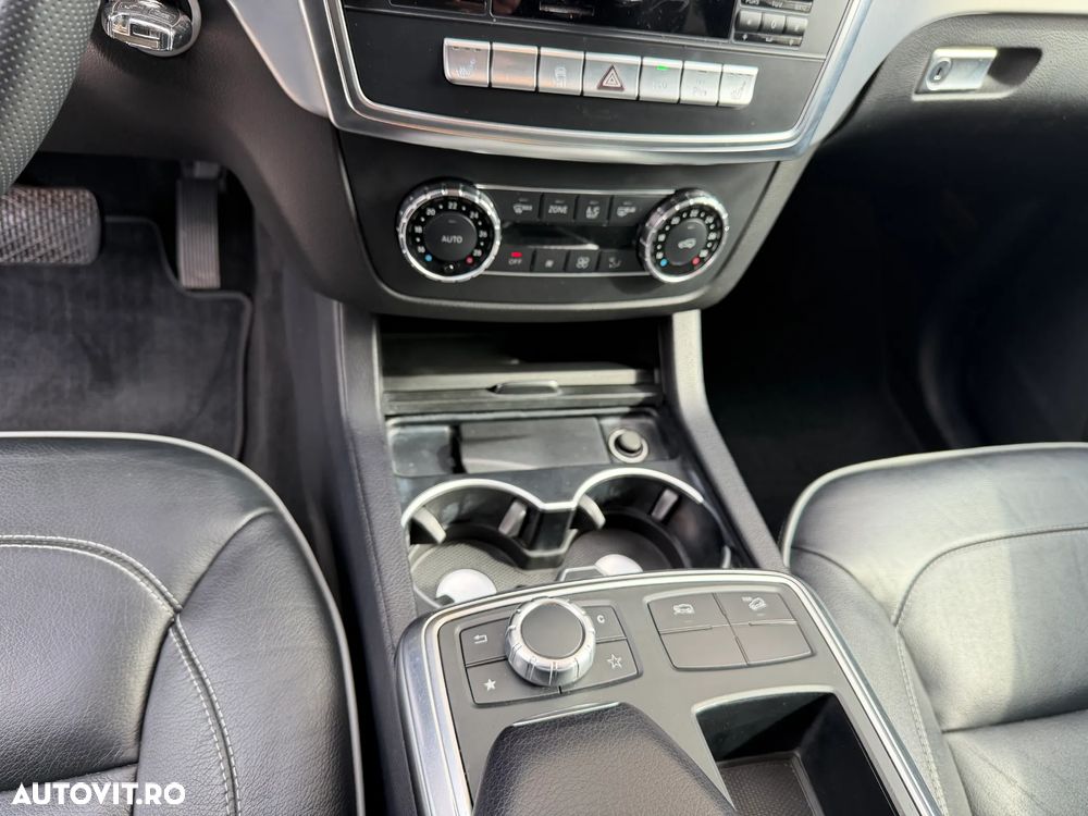 Mercedes-Benz ML 350 BlueTEC 4MATIC Aut - 15