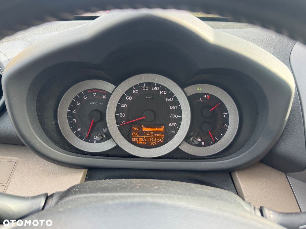 Toyota RAV4 - 14