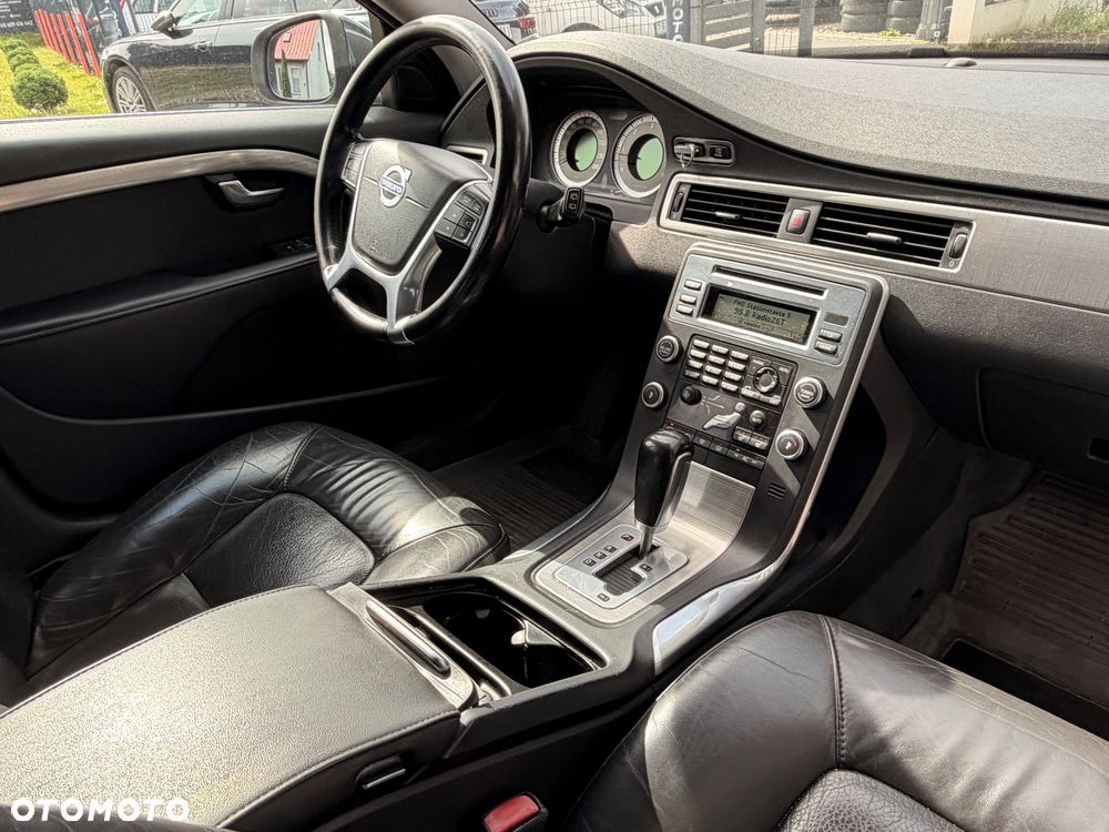 Volvo V70 D3 Geartronic Kinetic - 21