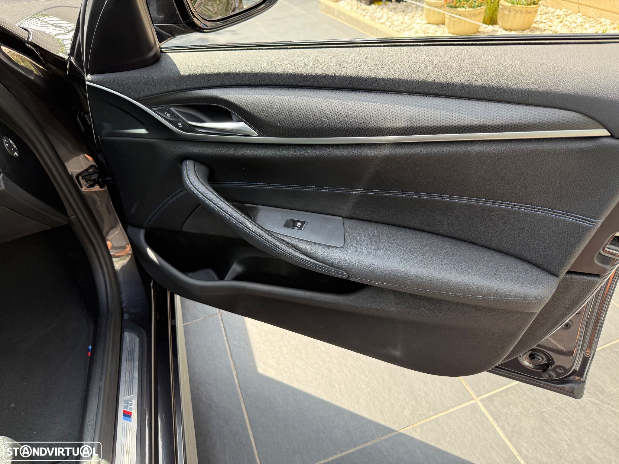 BMW 530 e Pack Desportivo M - 10
