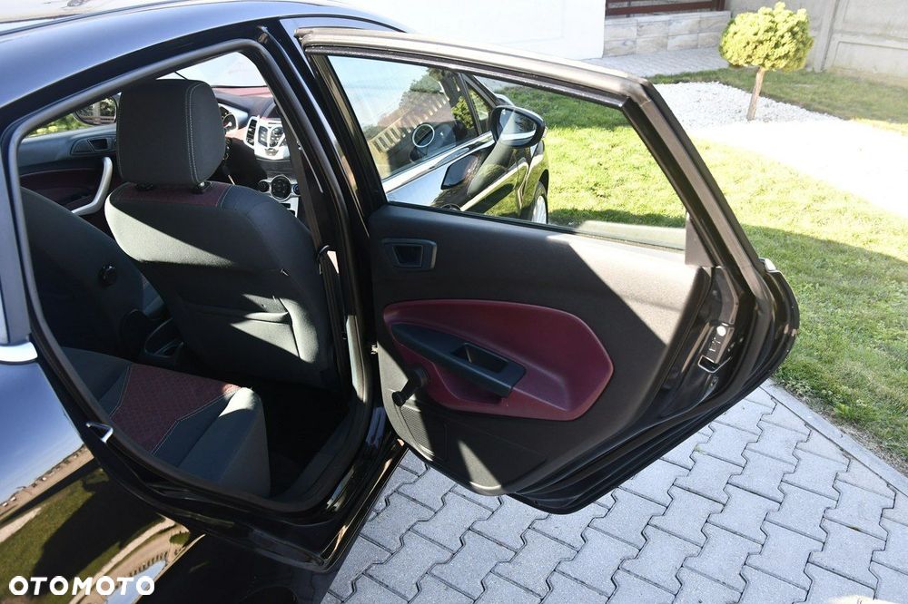 Ford Fiesta - 19