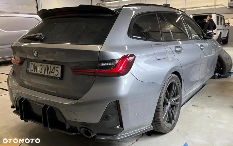 BMW Seria 3 330i xDrive - 10