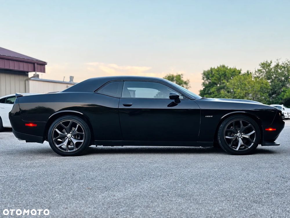 Dodge Challenger 5.7 R/T - 9