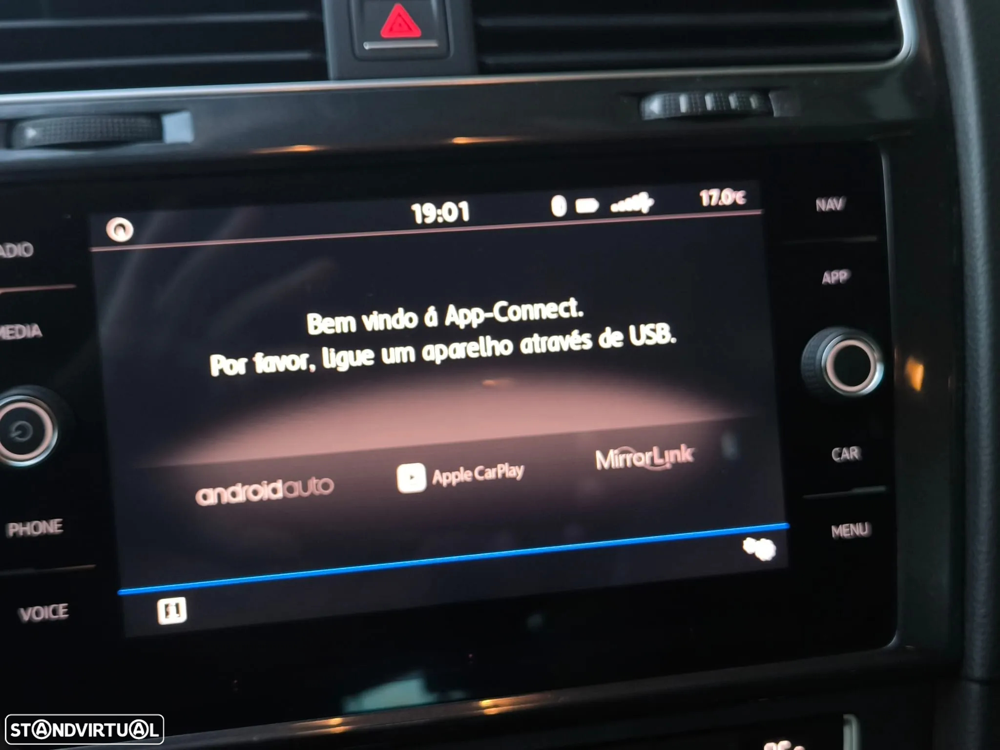 VW Golf 1.6 TDI Confortline - 9