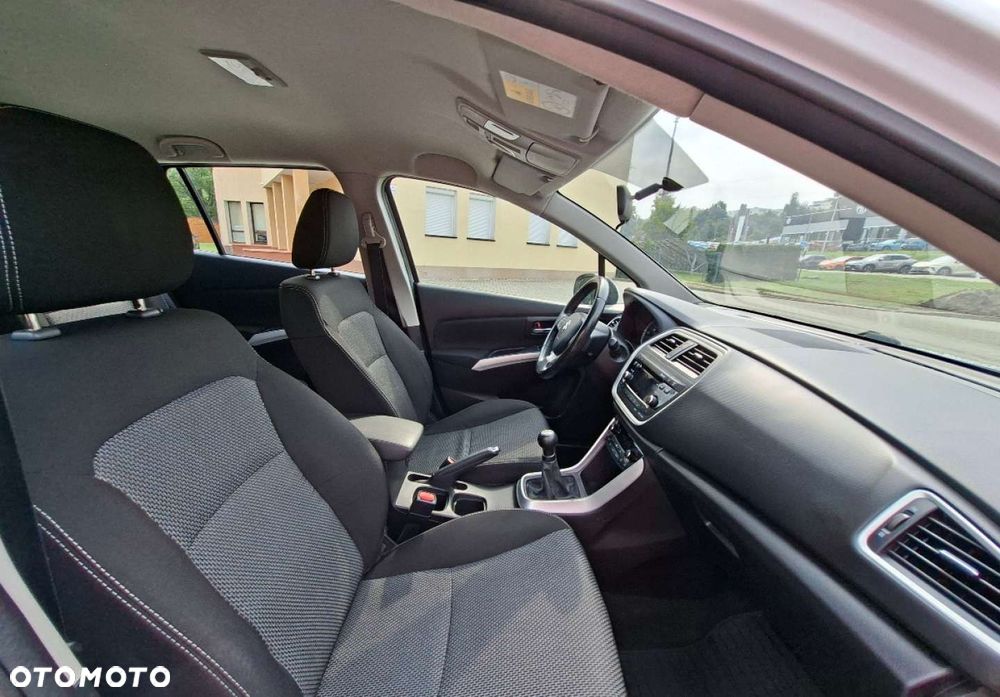 Suzuki S-Cross - 15