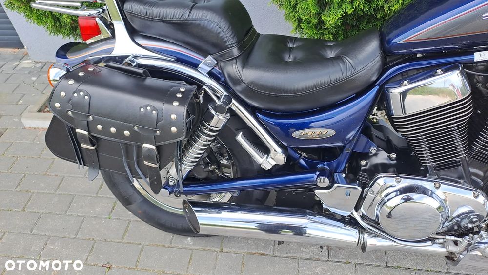 Suzuki Intruder - 13