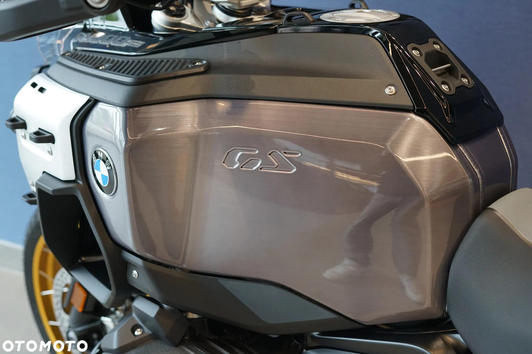 BMW R - 18