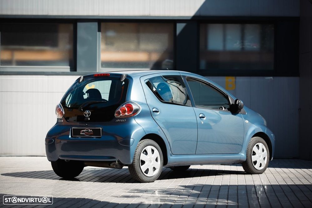 Toyota Aygo 1.0 - 5