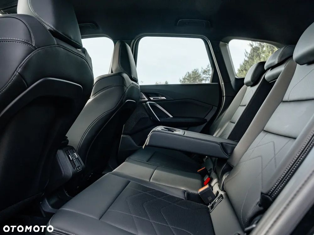 BMW X1 sDrive18i - 13