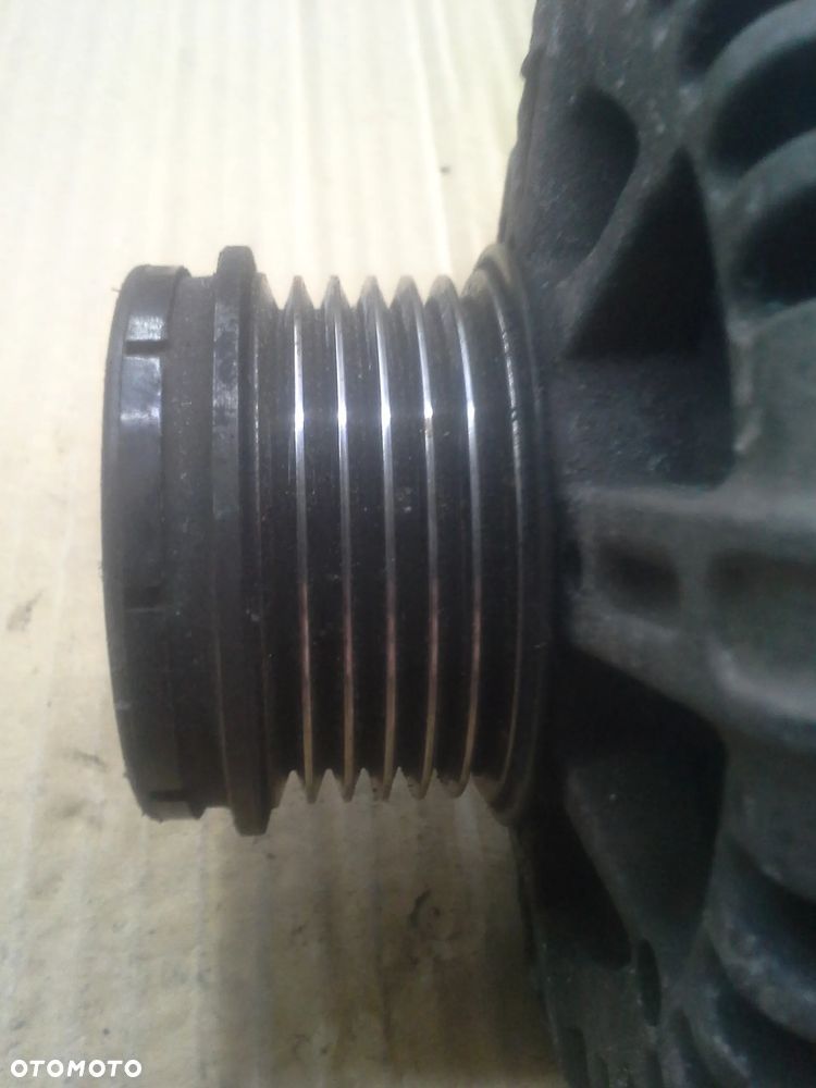 Alternator Fiat 1.3 MultiJet 51718499 14V 80A Valeo - 3