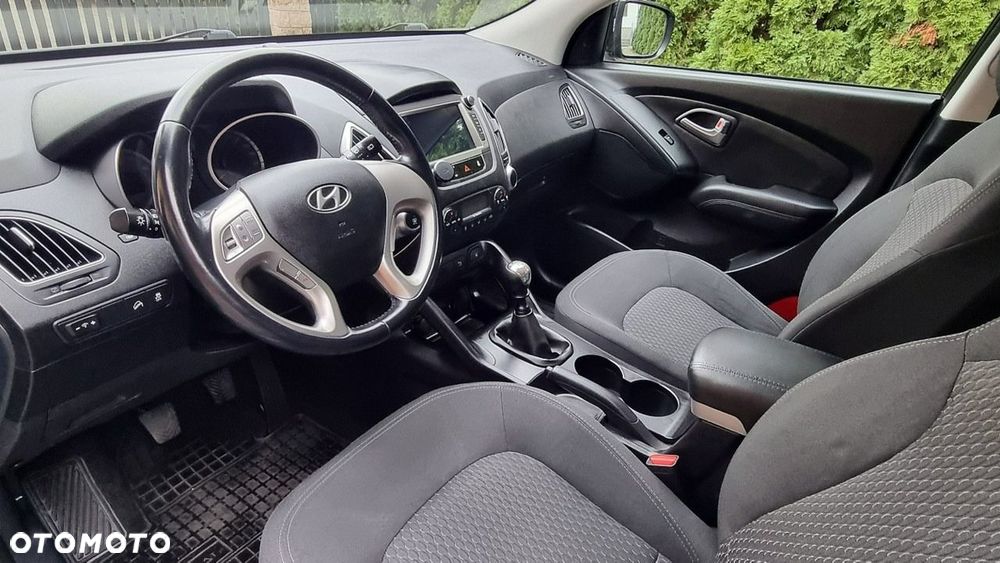 Hyundai ix35 - 11