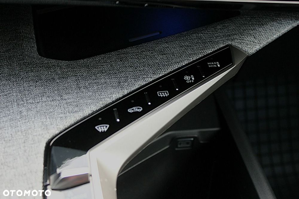 Peugeot 5008 1.2 PureTech mHEV Allure Pack S&S e-DCS6 - 29
