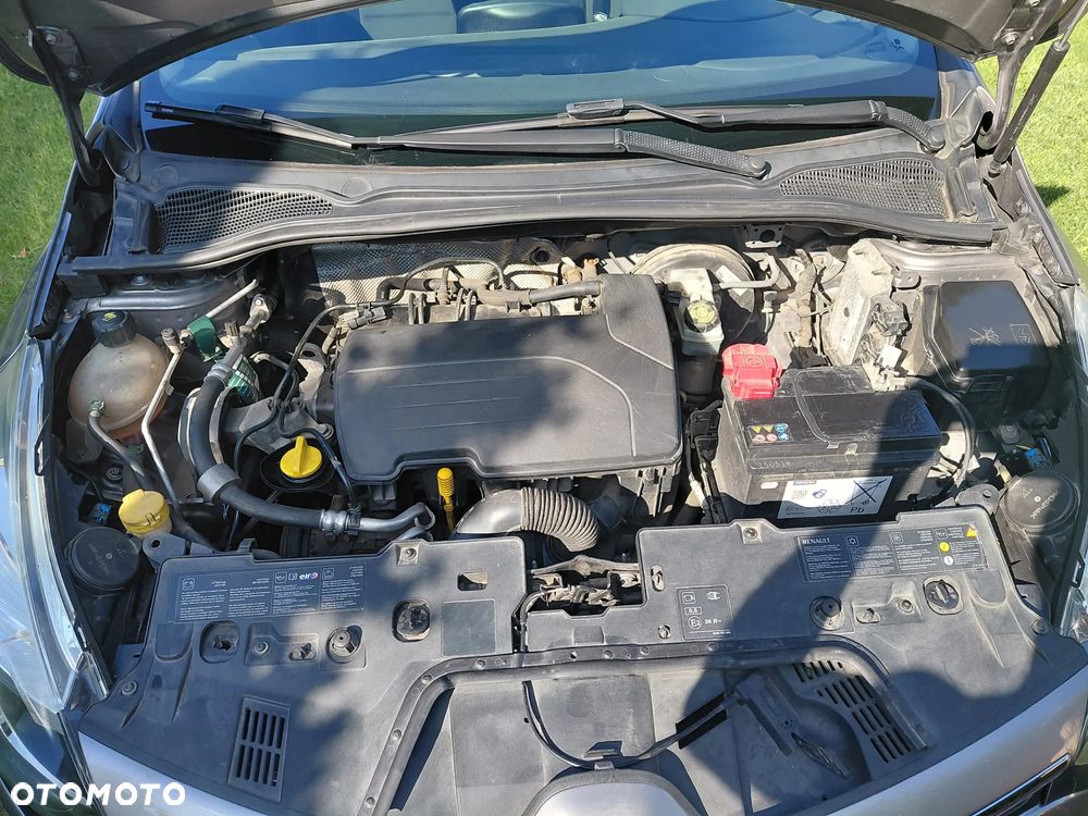 Renault Clio 1.2 16V Life - 10