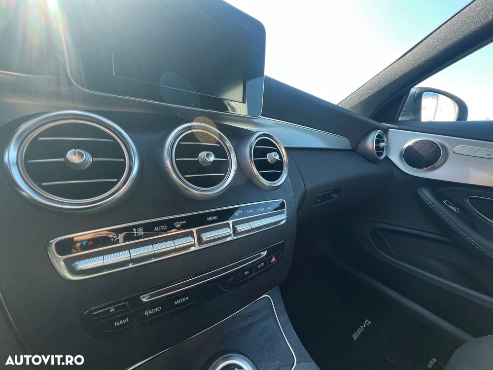 Mercedes-Benz C 200 - 21