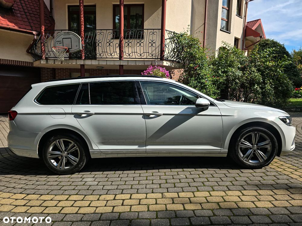 Volkswagen Passat Variant 2.0 TDI EVO Elegance DSG - 14