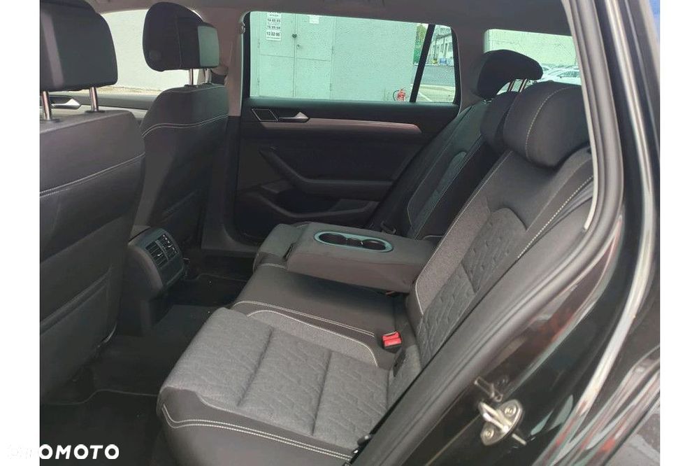 Volkswagen Passat Variant - 6