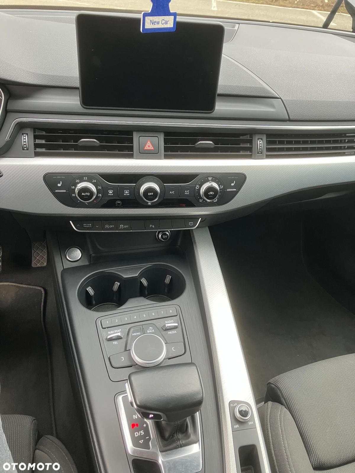 Audi A4 2.0 TDI Sport S tronic - 17