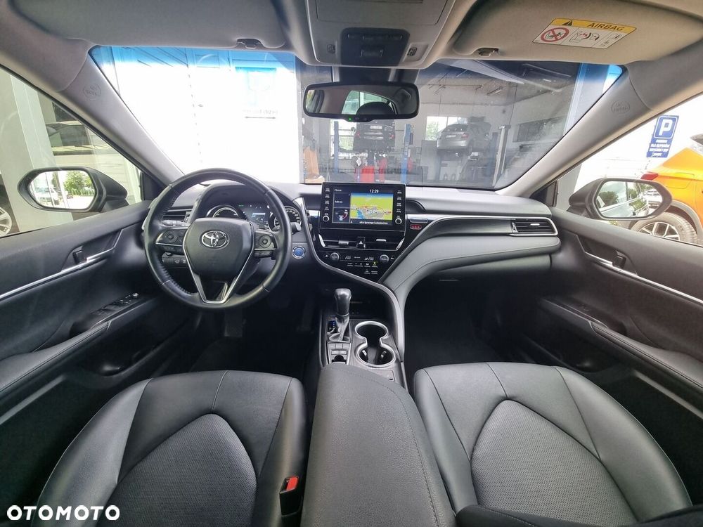 Toyota Camry 2.5 Hybrid Executive CVT - 3