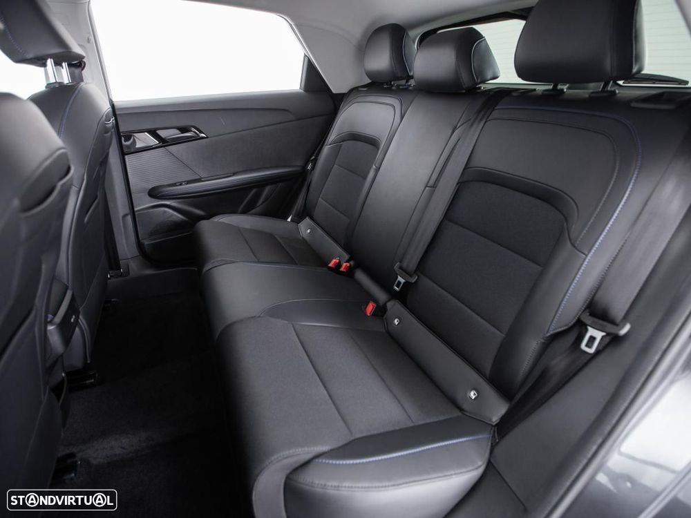 MG MG4 64 kWh Luxury - 11
