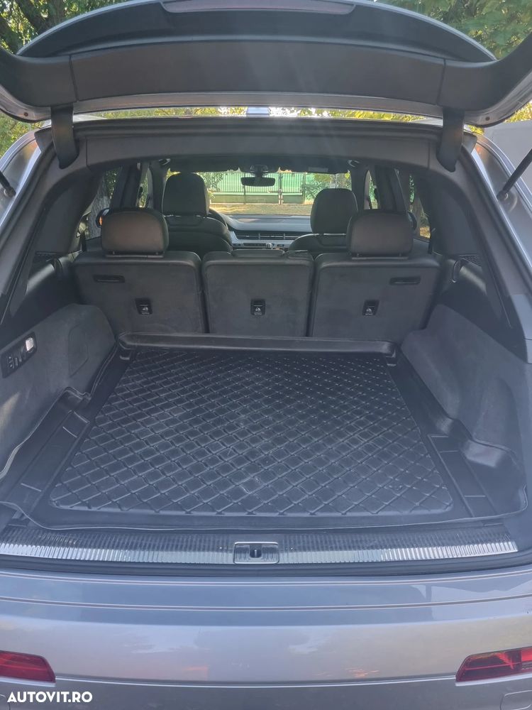 Audi Q7 - 8