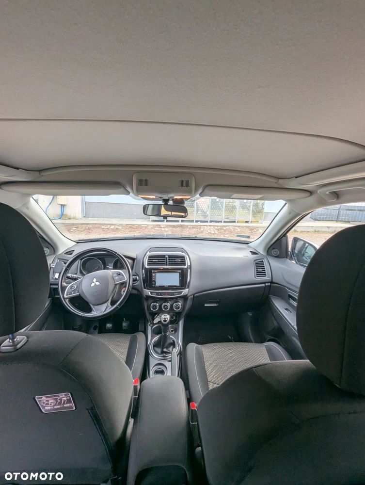 Mitsubishi ASX 1.6 Blue Sky Edition - 10