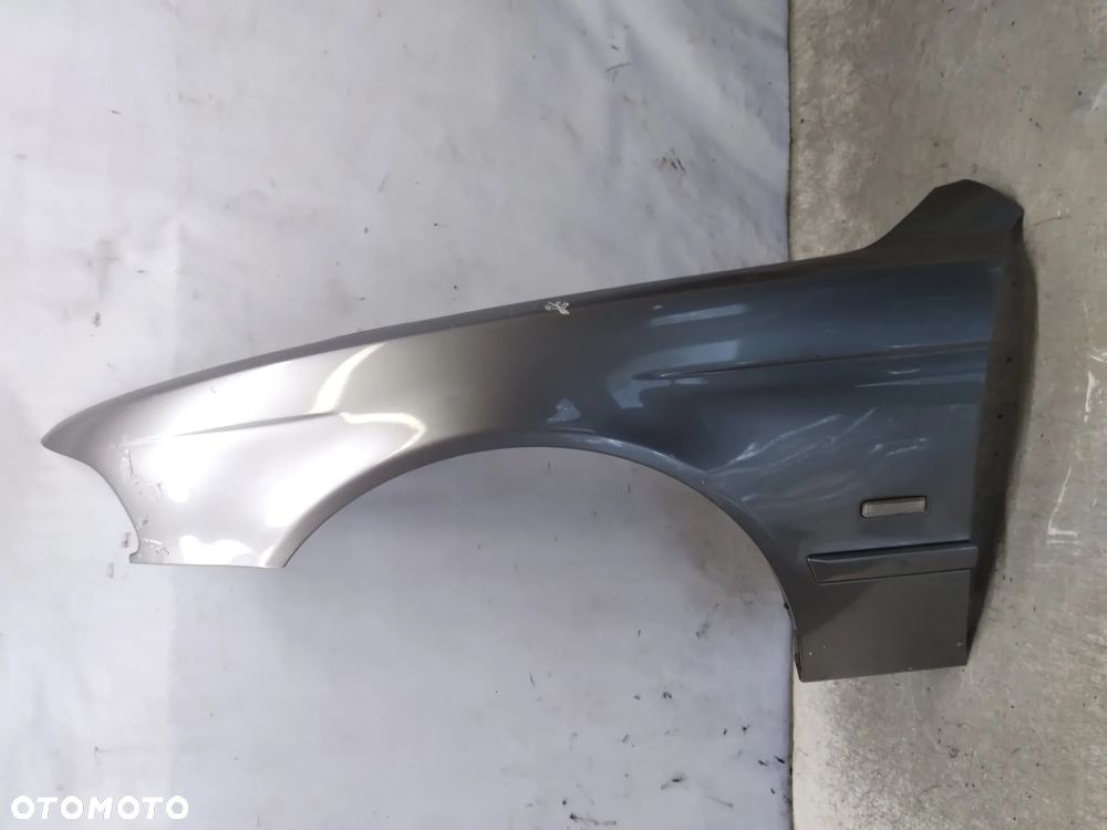 BŁOTNIK PRZÓD PRZEDNI LEWY DO BMW E39 STERLING GREY - 1
