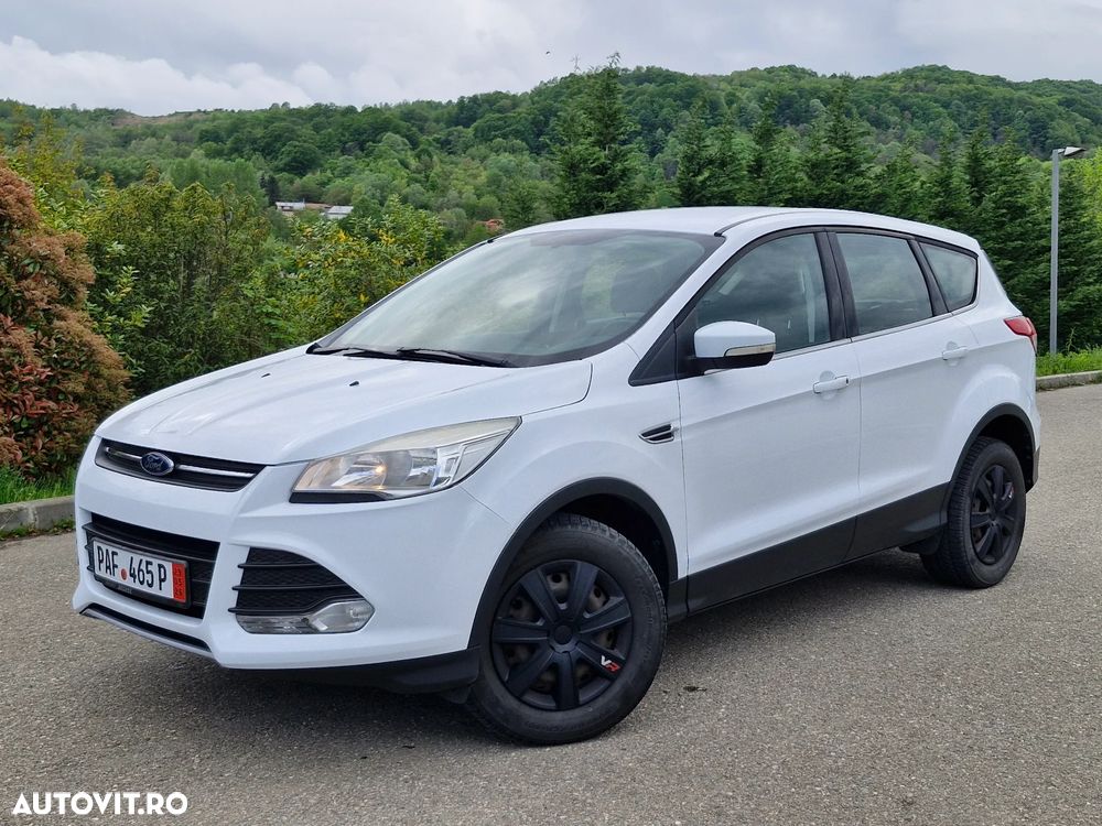 Ford Kuga 2.0 TDCi 2x4 Titanium - 2