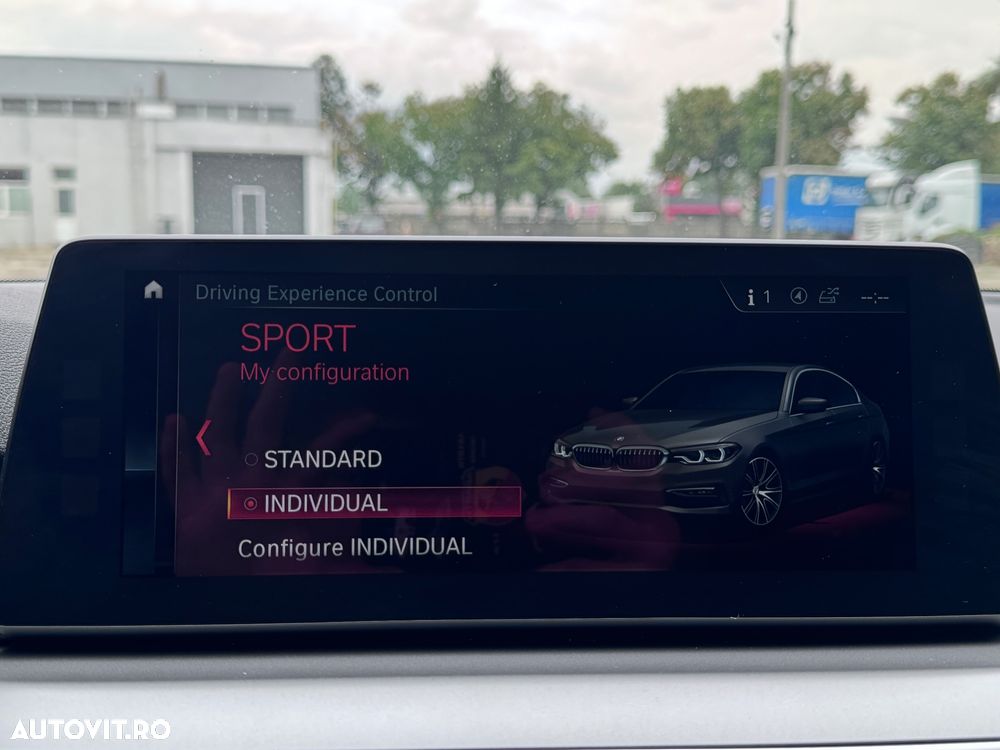 BMW Seria 5 520i AT - 23