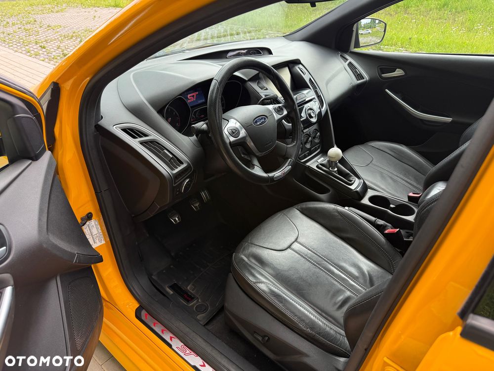 Ford Focus 2014 photo 5
