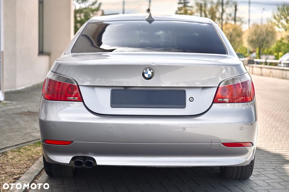 BMW Seria 5 525i - 11