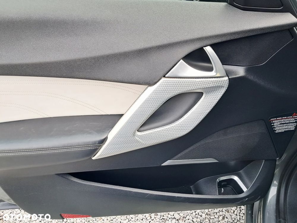 Citroën DS5 2.0 HDi Hybrid4 SoChic MCP - 32