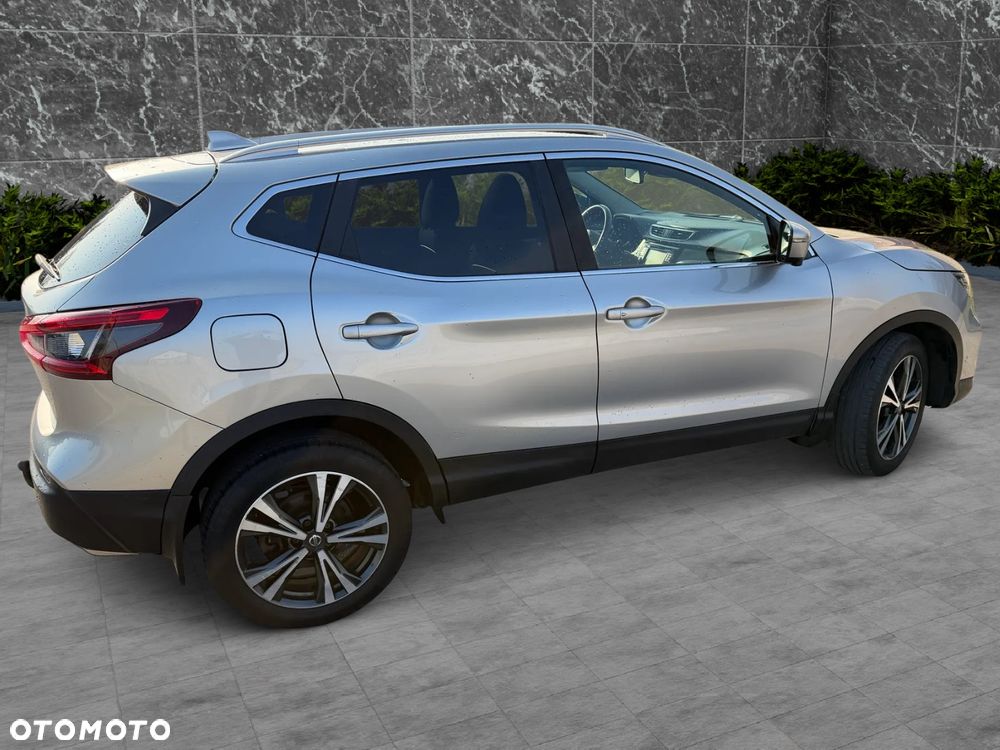 Nissan Qashqai 1.2 DIG-T Xtronic TEKNA - 8