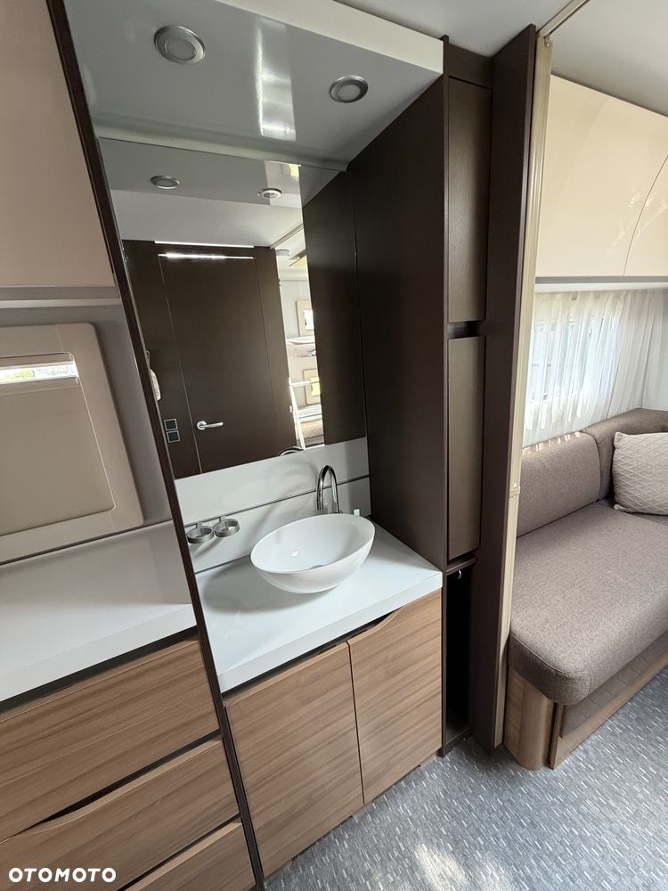 Adria Alpina 763 UK - 12