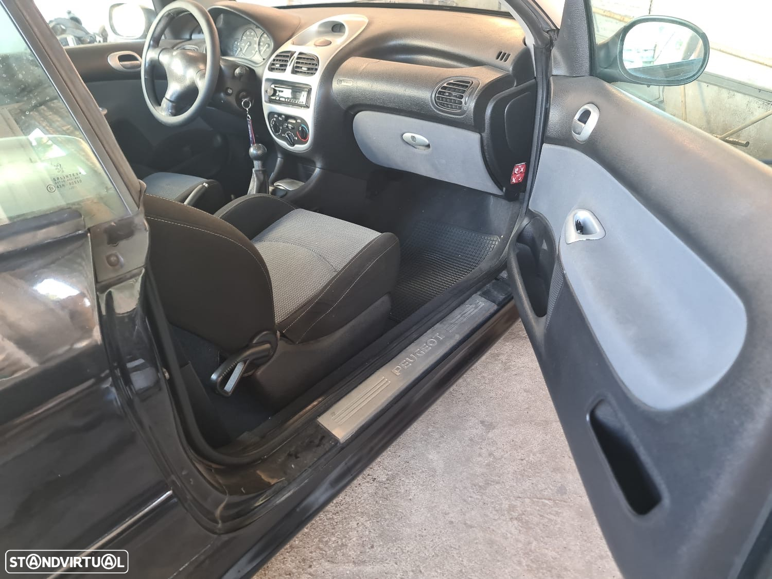 Peugeot 206 CC 1.6 - 10