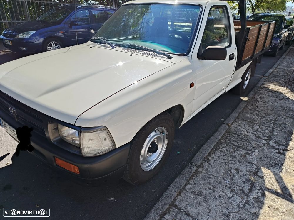 Toyota Hilux 2.4 D LN150LM C.E Cx Met - 2