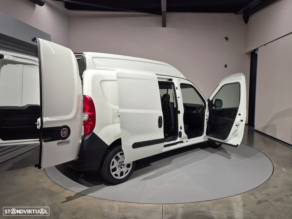 Fiat Doblo Cargo 1.6 M-jet Maxi XL - 31