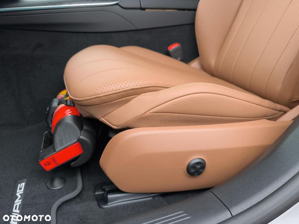 Mercedes-Benz Klasa E - 12