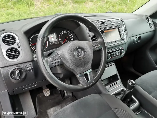 VW Tiguan 2.0 TDi Sport BlueMotion - 7