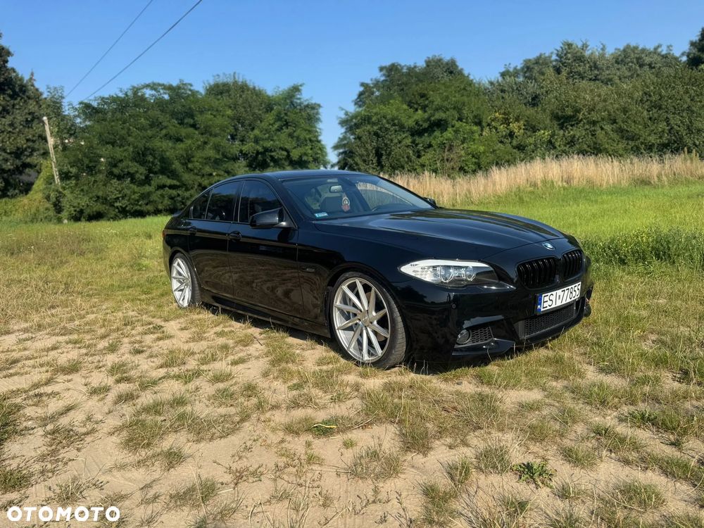 BMW Seria 5 528i - 1