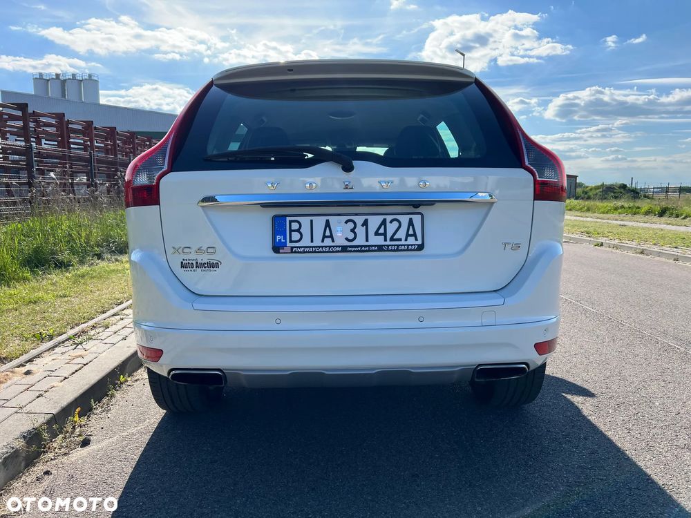 Volvo XC 60 - 4