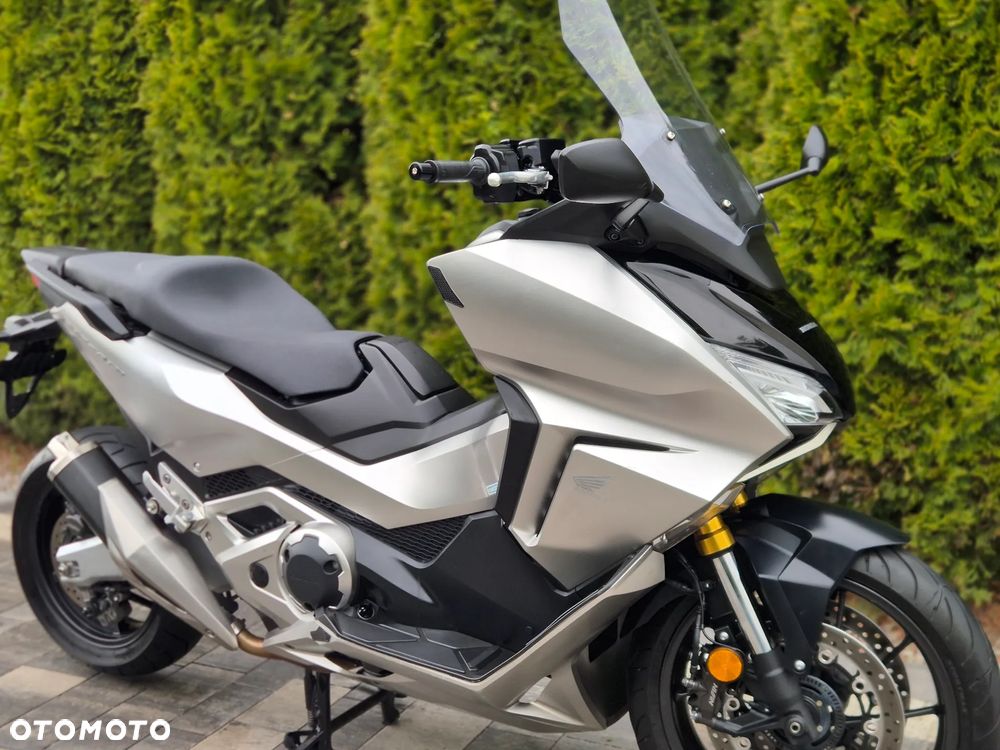 Honda NC - 19
