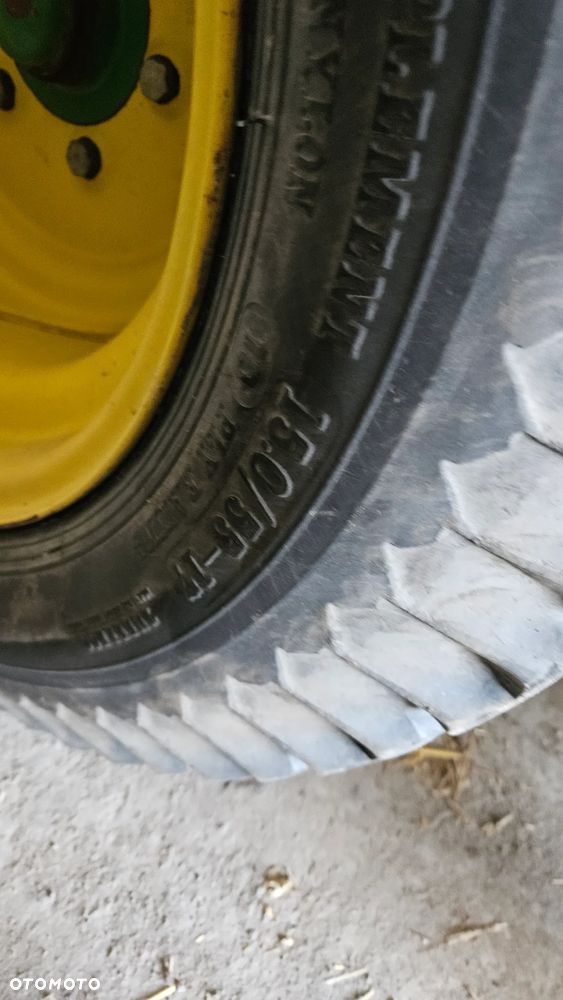 John Deere 592 864 - 24