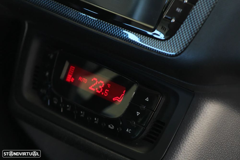 SEAT Ibiza 1.6 TDI Sport DPF - 30