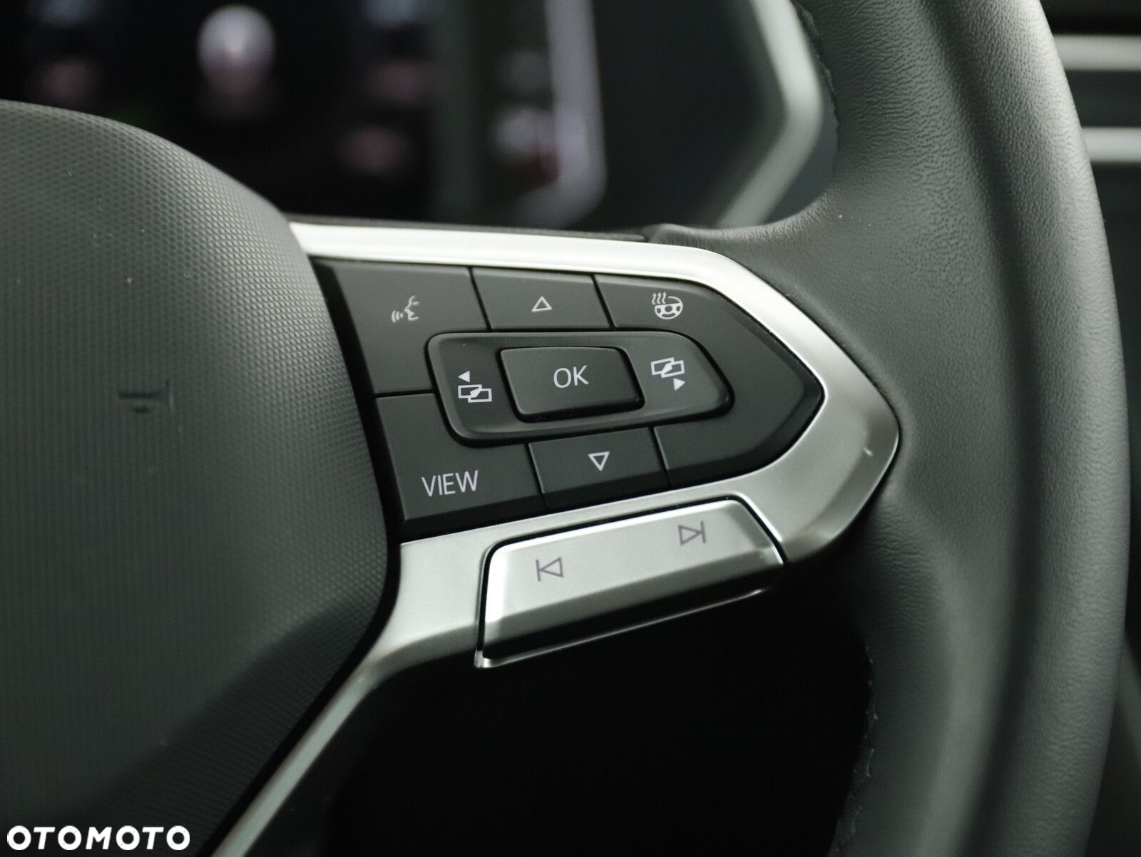 Volkswagen Tiguan - 19