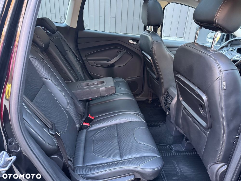 Ford Kuga 2.0 TDCi 4x4 ST-Line - 26